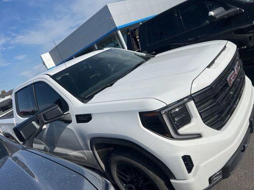 Summit White 2025 GMC Sierra 1500 Elevation