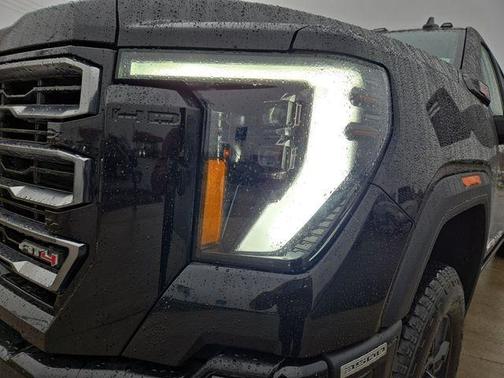 2025 GMC Sierra 3500 AT4