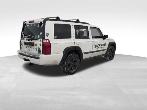 2008 Jeep Commander Sport