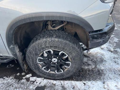 2024 Chevrolet Silverado 1500 ZR2