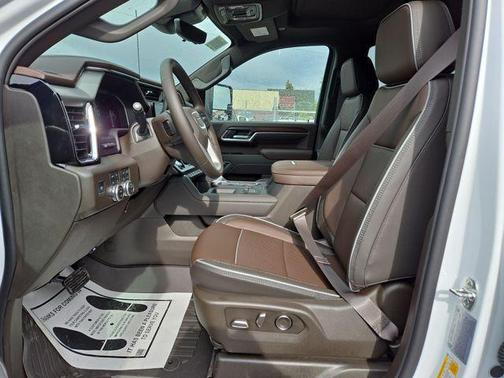 Summit White 2026 GMC Sierra 2500 Denali