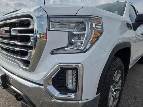 Summit White 2020 GMC Sierra 1500 SLT