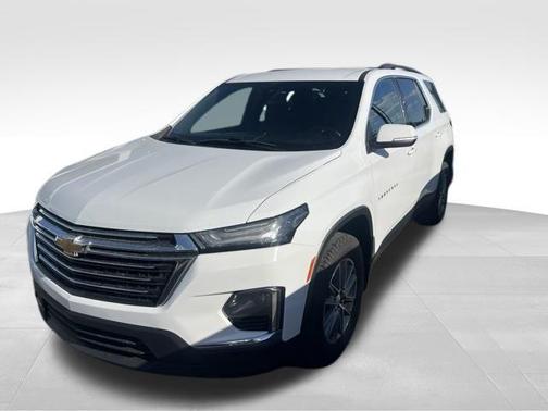 Summit White 2022 Chevrolet Traverse LT Cloth