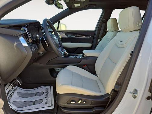 2025 Cadillac XT6 Sport AWD