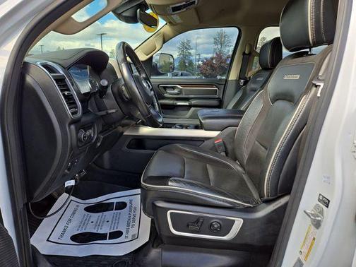 Bright White Clearcoat 2021 RAM 1500 Laramie