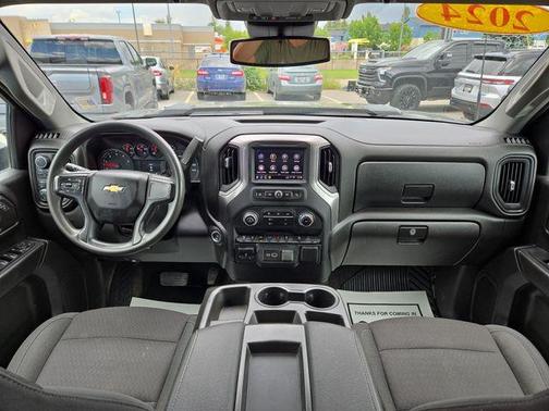 Black 2024 Chevrolet Silverado 2500 Custom