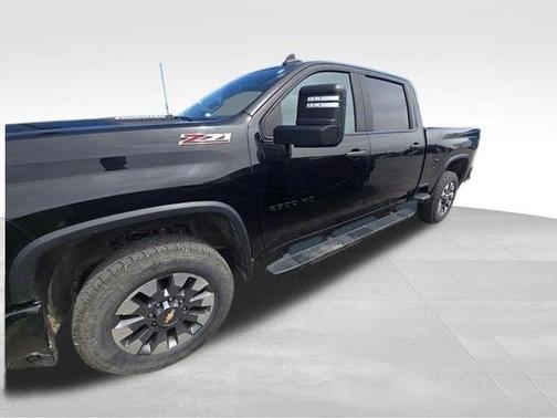 Black 2024 Chevrolet Silverado 2500 Custom