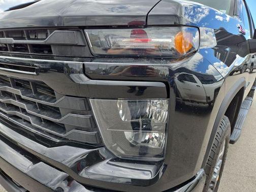Black 2024 Chevrolet Silverado 2500 Custom