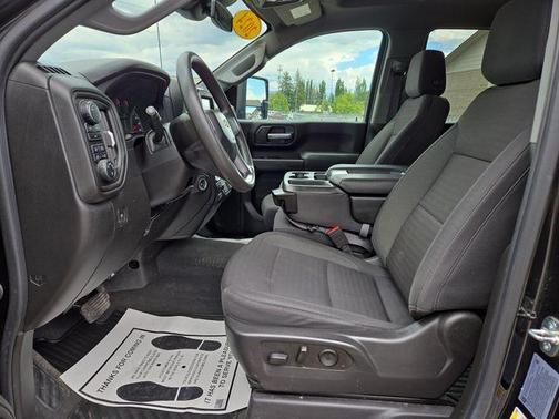 Black 2024 Chevrolet Silverado 2500 Custom