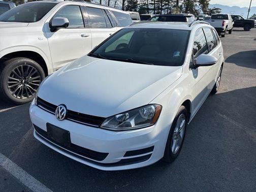 2015 Volkswagen Golf SportWagen S