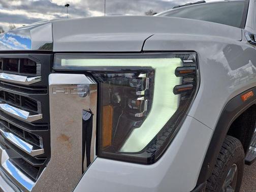 Summit White 2026 GMC Sierra 2500 SLT