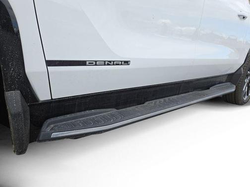 2025 GMC Sierra EV Denali