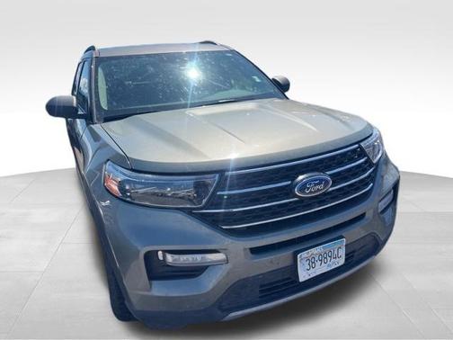 Silver Spruce Metallic 2020 Ford Explorer XLT