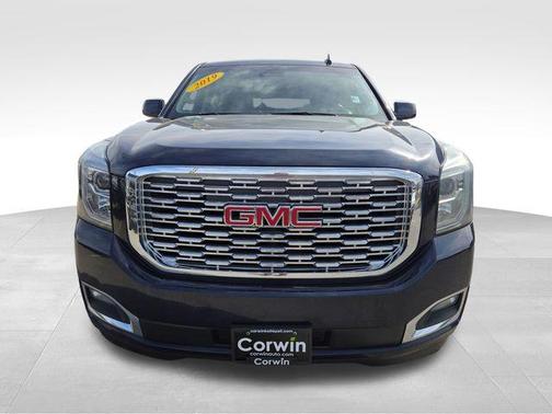 Dark Sapphire Blue Metallic 2019 GMC Yukon XL Denali