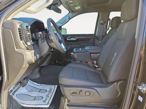 2025 GMC Sierra 1500 SLE