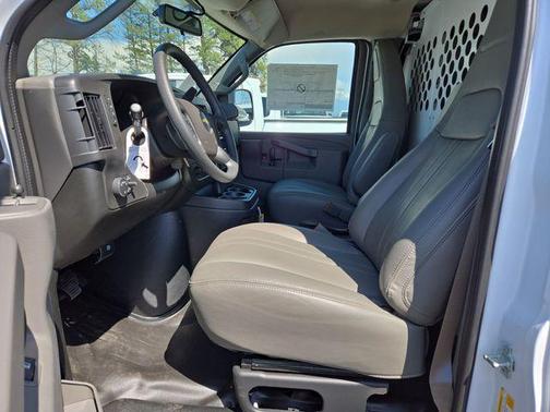 Summit White 2025 Chevrolet Express 2500 Work Van
