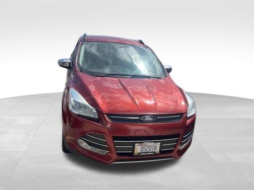 Sunset 2016 Ford Escape SE