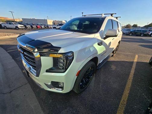 2022 GMC Yukon SLT
