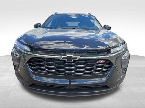 Mosaic Black Metallic 2026 Chevrolet Trax 2RS