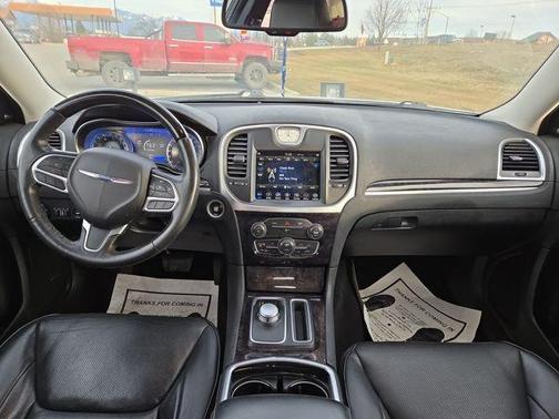 2019 Chrysler 300 Limited