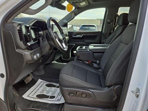 2023 GMC Sierra 1500 SLE