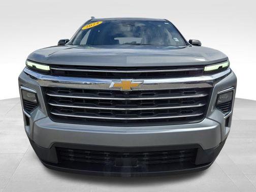 Sterling Gray Metallic 2024 Chevrolet Traverse LT