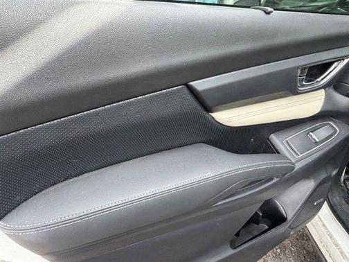 Crystal White Pearl 2020 Subaru Ascent Limited 8-Passenger