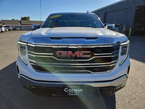 Summit White 2024 GMC Sierra 1500 SLT