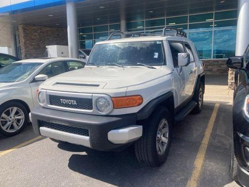 2014 Toyota FJ Cruiser Base