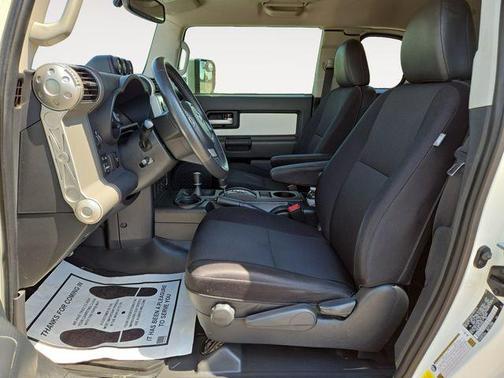 2014 Toyota FJ Cruiser Base