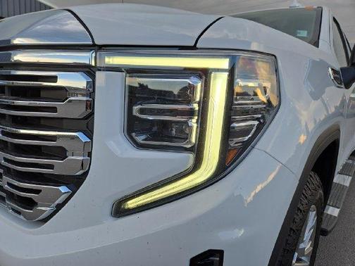 White Frost Tri-Coat 2024 GMC Sierra 1500 Denali
