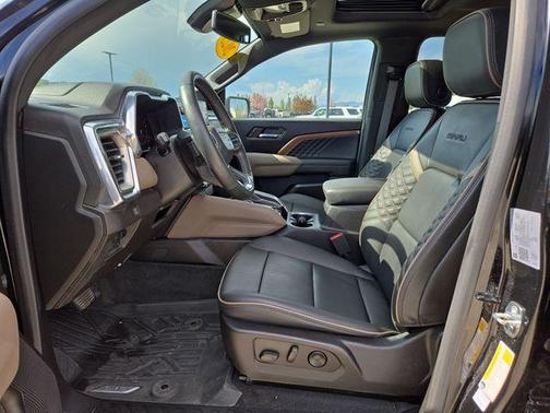 Onyx Black 2023 GMC Canyon Denali