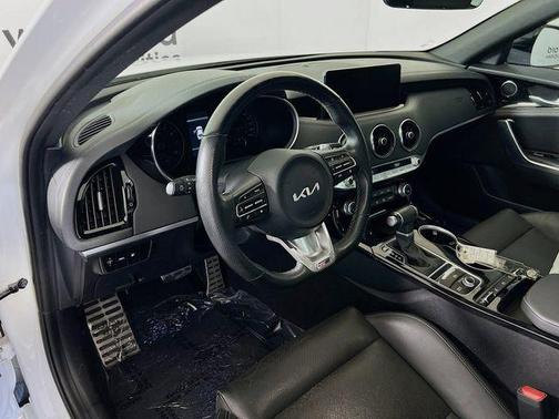 2022 Kia Stinger GT-Line