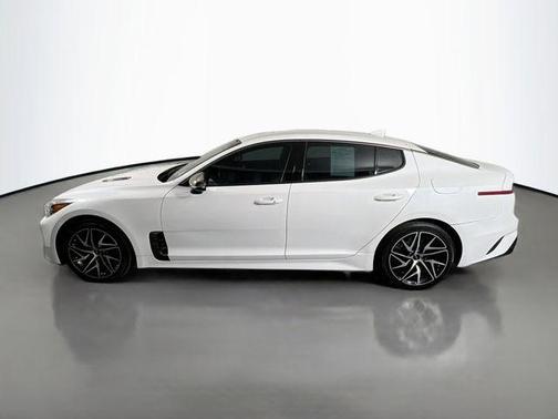 2022 Kia Stinger GT-Line