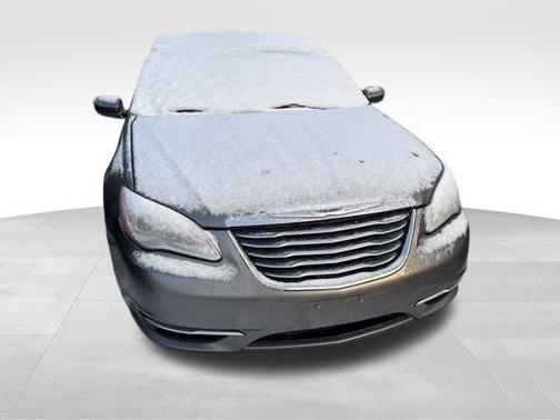 2012 Chrysler 200 Touring