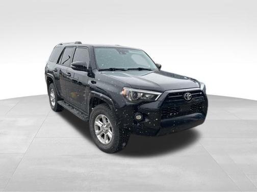 Midnight Black Metallic 2021 Toyota 4Runner SR5 Premium