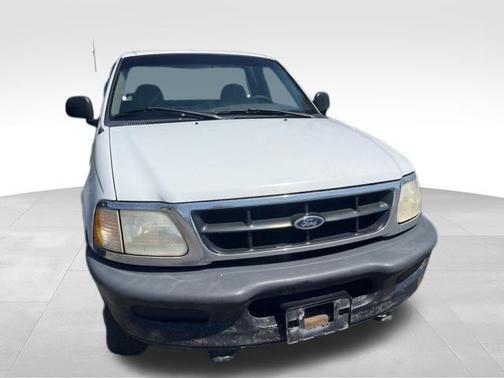 Oxford White Clearcoat 1997 Ford F-150