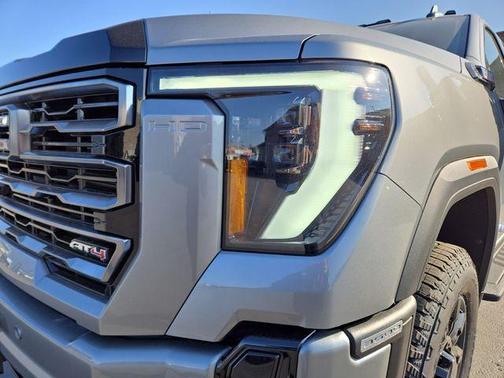 2025 GMC Sierra 3500 AT4