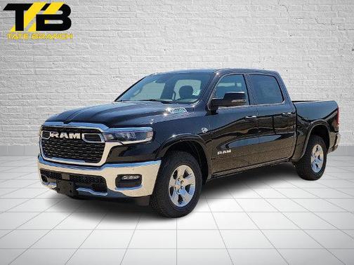 Diamond Black Crystal Pearlcoat 2027 RAM 1500 Big Horn/Lone Star