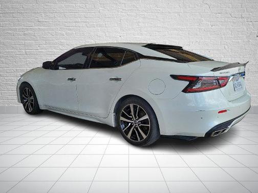 Pearl White Tricoat 2023 Nissan Maxima SV Xtronic CVT