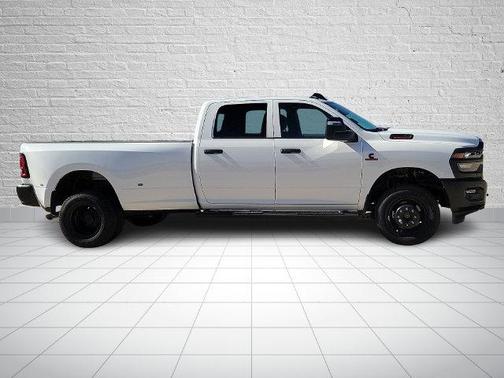 Bright White Clearcoat 2027 RAM 3500 Tradesman