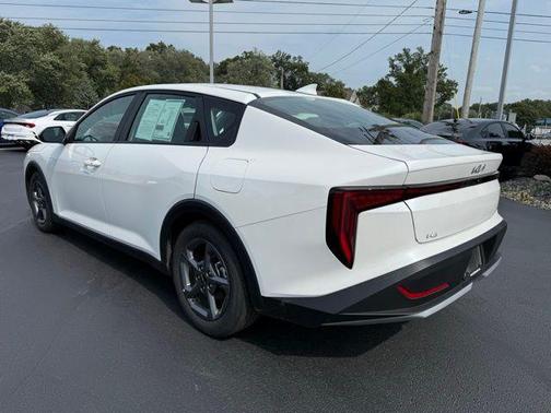 2025 Kia K4 