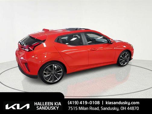 2020 Hyundai Veloster 2.0 Premium