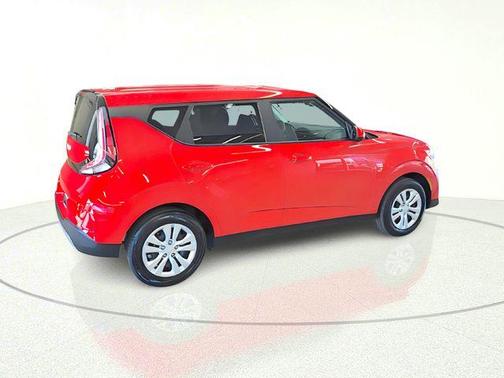 Inferno Red 2024 Kia Soul LX