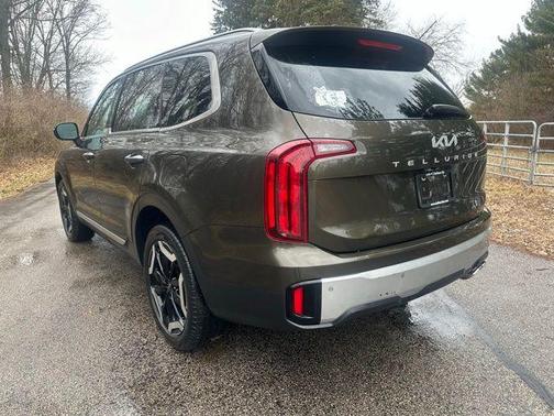 2023 Kia Telluride S