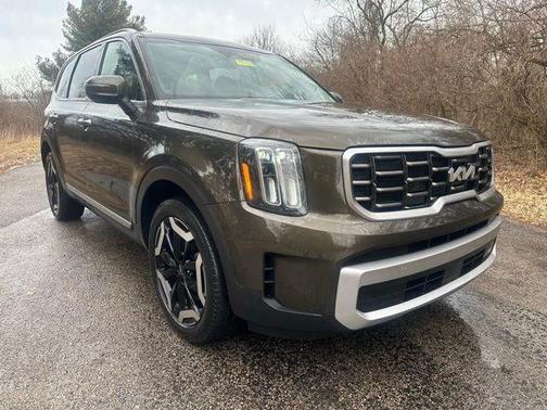 2023 Kia Telluride S