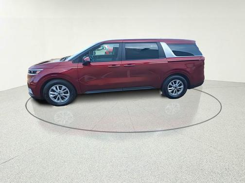 2023 Kia Carnival LX