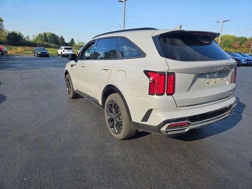 2023 Kia Sorento SX