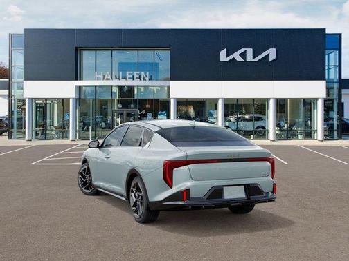 2025 Kia K4 GT-Line