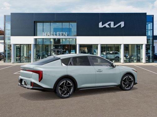 2025 Kia K4 GT-Line